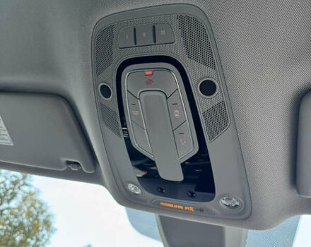 Черный Ауди Ку 5, объемом двигателя 0 л и пробегом 180 тыс. км за 25000 $, фото 18 на Automoto.ua