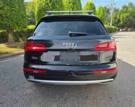 Чорний Ауді Ку 5, об'ємом двигуна 2 л та пробігом 50 тис. км за 16100 $, фото 4 на Automoto.ua