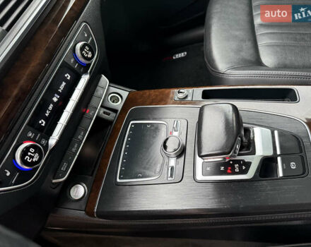 Черный Ауди Ку 5, объемом двигателя 2 л и пробегом 143 тыс. км за 25300 $, фото 82 на Automoto.ua