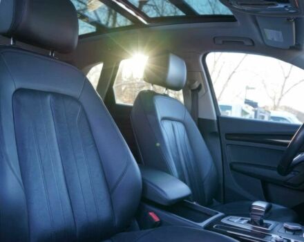 Чорний Ауді Ку 5, об'ємом двигуна 2 л та пробігом 50 тис. км за 8200 $, фото 10 на Automoto.ua