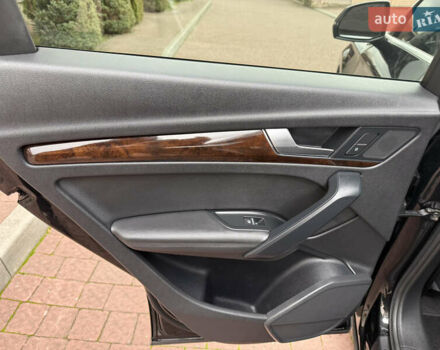 Черный Ауди Ку 5, объемом двигателя 2 л и пробегом 143 тыс. км за 25300 $, фото 58 на Automoto.ua