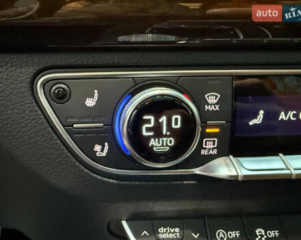 Черный Ауди Ку 5, объемом двигателя 1.98 л и пробегом 113 тыс. км за 27700 $, фото 49 на Automoto.ua