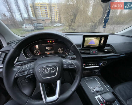 Чорний Ауді Ку 5, об'ємом двигуна 2 л та пробігом 154 тис. км за 17500 $, фото 7 на Automoto.ua