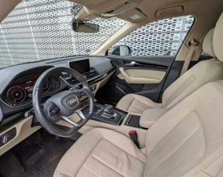 Черный Ауди Ку 5, объемом двигателя 2 л и пробегом 96 тыс. км за 15000 $, фото 6 на Automoto.ua