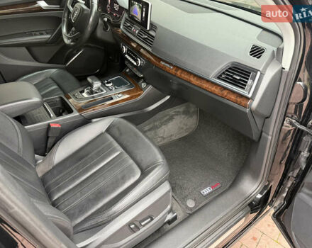 Черный Ауди Ку 5, объемом двигателя 2 л и пробегом 143 тыс. км за 25300 $, фото 70 на Automoto.ua