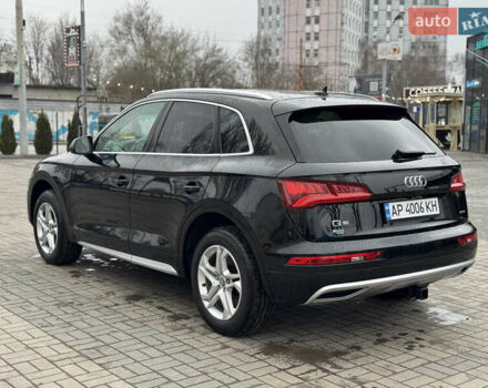 Черный Ауди Ку 5, объемом двигателя 1.98 л и пробегом 83 тыс. км за 26000 $, фото 6 на Automoto.ua
