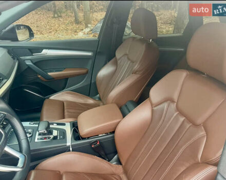 Черный Ауди Ку 5, объемом двигателя 1.97 л и пробегом 170 тыс. км за 32000 $, фото 12 на Automoto.ua