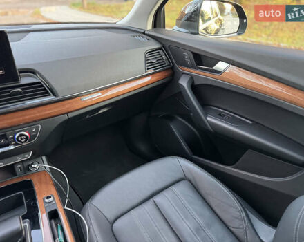 Чорний Ауді Ку 5, об'ємом двигуна 1.98 л та пробігом 42 тис. км за 28999 $, фото 10 на Automoto.ua