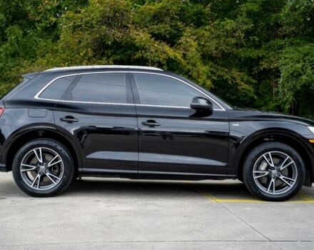 Ауди Ку 5 2020 в Киеве на Automoto.ua Черный Ауди Ку 5, объемом двигателя 2 л и пробегом 34 тыс. км за 16400 $, фото 2 на Automoto.ua