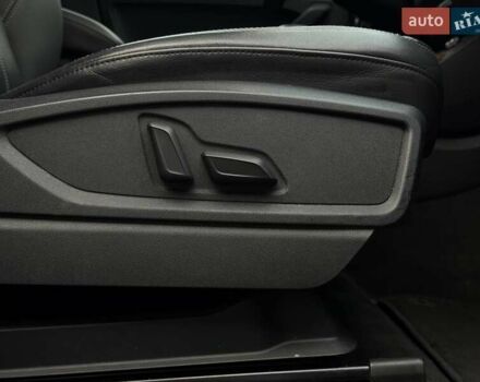 Черный Ауди Ку 5, объемом двигателя 1.98 л и пробегом 118 тыс. км за 27900 $, фото 77 на Automoto.ua