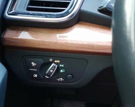 Чорний Ауді Ку 5, об'ємом двигуна 2 л та пробігом 76 тис. км за 28099 $, фото 27 на Automoto.ua