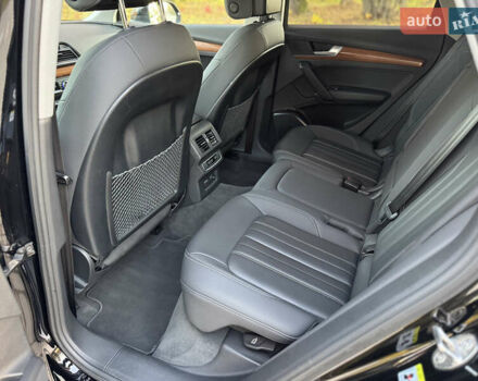 Чорний Ауді Ку 5, об'ємом двигуна 1.98 л та пробігом 42 тис. км за 28999 $, фото 17 на Automoto.ua