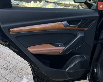 Чорний Ауді Ку 5, об'ємом двигуна 1.98 л та пробігом 103 тис. км за 31900 $, фото 28 на Automoto.ua