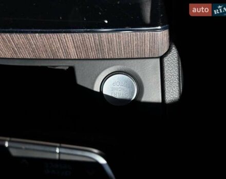 Черный Ауди Ку 5, объемом двигателя 1.98 л и пробегом 49 тыс. км за 46990 $, фото 25 на Automoto.ua