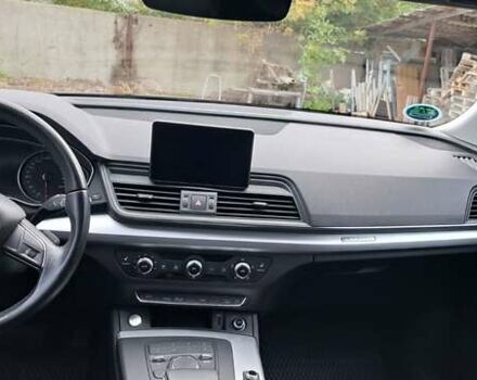 Чорний Ауді Ку 5, об'ємом двигуна 3 л та пробігом 181 тис. км за 33999 $, фото 22 на Automoto.ua