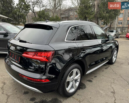 Черный Ауди Ку 5, объемом двигателя 1.98 л и пробегом 70 тыс. км за 27300 $, фото 5 на Automoto.ua