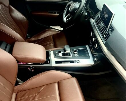 Чорний Ауді Ку 5, об'ємом двигуна 2 л та пробігом 170 тис. км за 32000 $, фото 6 на Automoto.ua