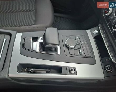 Черный Ауди Ку 5, объемом двигателя 3 л и пробегом 181 тыс. км за 33500 $, фото 16 на Automoto.ua