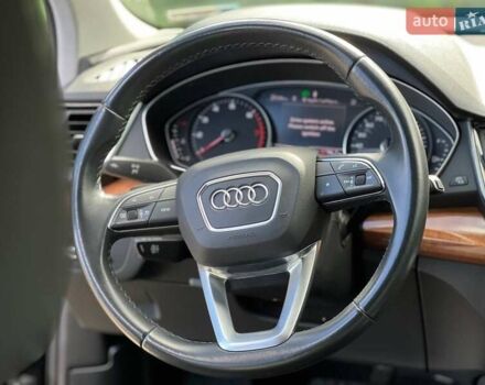 Чорний Ауді Ку 5, об'ємом двигуна 2 л та пробігом 76 тис. км за 28099 $, фото 67 на Automoto.ua