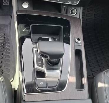 Черный Ауди Ку 5, объемом двигателя 1.98 л и пробегом 42 тыс. км за 41000 $, фото 11 на Automoto.ua