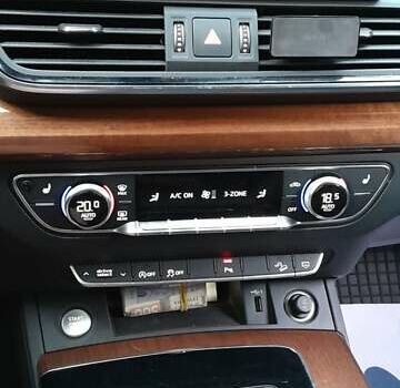 Чорний Ауді Ку 5, об'ємом двигуна 2 л та пробігом 76 тис. км за 28099 $, фото 24 на Automoto.ua