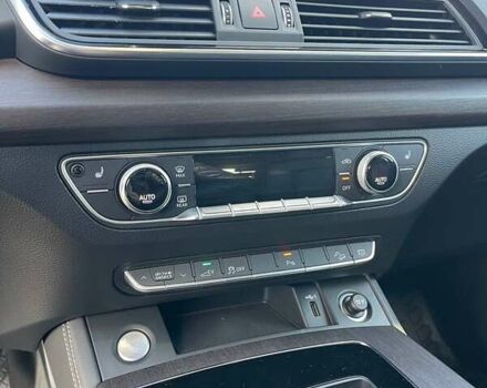 Чорний Ауді Ку 5, об'ємом двигуна 1.98 л та пробігом 42 тис. км за 38500 $, фото 23 на Automoto.ua