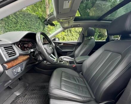 Чорний Ауді Ку 5, об'ємом двигуна 2 л та пробігом 38 тис. км за 19900 $, фото 6 на Automoto.ua