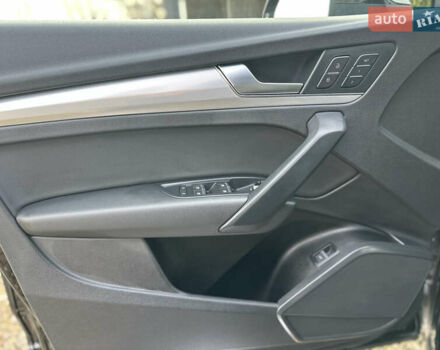 Черный Ауди Ку 5, объемом двигателя 2 л и пробегом 24 тыс. км за 31999 $, фото 16 на Automoto.ua