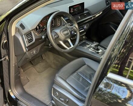 Черный Ауди Ку 5, объемом двигателя 1.98 л и пробегом 89 тыс. км за 39000 $, фото 9 на Automoto.ua