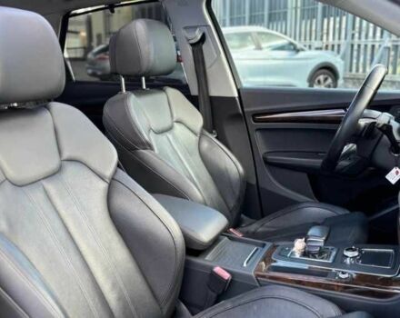 Чорний Ауді Ку 5, об'ємом двигуна 0 л та пробігом 76 тис. км за 24500 $, фото 6 на Automoto.ua