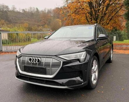 Чорний Ауді Ку 5, об'ємом двигуна 0 л та пробігом 93 тис. км за 32000 $, фото 7 на Automoto.ua