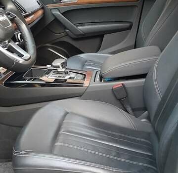 Чорний Ауді Ку 5, об'ємом двигуна 2 л та пробігом 76 тис. км за 28099 $, фото 19 на Automoto.ua