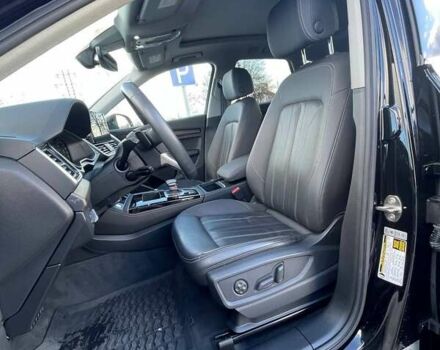 Чорний Ауді Ку 5, об'ємом двигуна 1.98 л та пробігом 42 тис. км за 38500 $, фото 11 на Automoto.ua