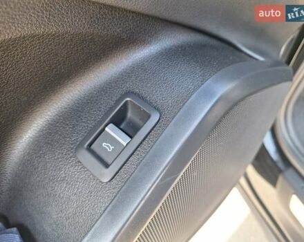 Черный Ауди Ку 5, объемом двигателя 2 л и пробегом 96 тыс. км за 33700 $, фото 10 на Automoto.ua