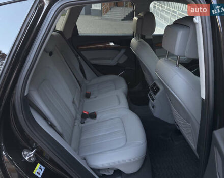 Черный Ауди Ку 5, объемом двигателя 1.98 л и пробегом 61 тыс. км за 37300 $, фото 45 на Automoto.ua