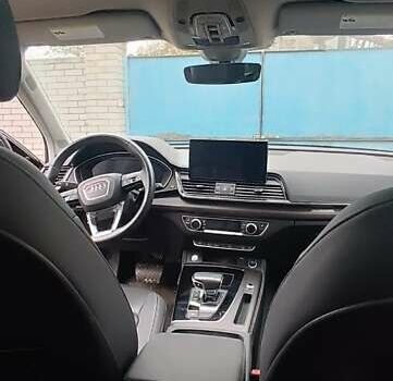 Черный Ауди Ку 5, объемом двигателя 1.98 л и пробегом 78 тыс. км за 34800 $, фото 8 на Automoto.ua