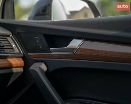 Чорний Ауді Ку 5, об'ємом двигуна 1.98 л та пробігом 92 тис. км за 38900 $, фото 28 на Automoto.ua