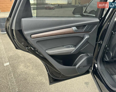 Ауди Ку 5 2021 в Киеве на Automoto.ua Черный Ауди Ку 5, объемом двигателя 1.98 л и пробегом 55 тыс. км за 37900 $, фото 24 на Automoto.ua