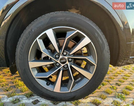 Черный Ауди Ку 5, объемом двигателя 1.98 л и пробегом 127 тыс. км за 30000 $, фото 15 на Automoto.ua