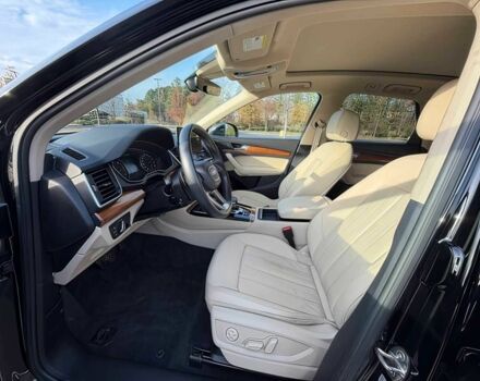 Чорний Ауді Ку 5, об'ємом двигуна 2 л та пробігом 28 тис. км за 22800 $, фото 7 на Automoto.ua