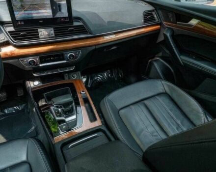Ауді Ку 5 2021 у Чернівцях на Automoto.ua Чорний Ауді Ку 5, об'ємом двигуна 2 л та пробігом 28 тис. км за 19990 $, фото 12 на Automoto.ua