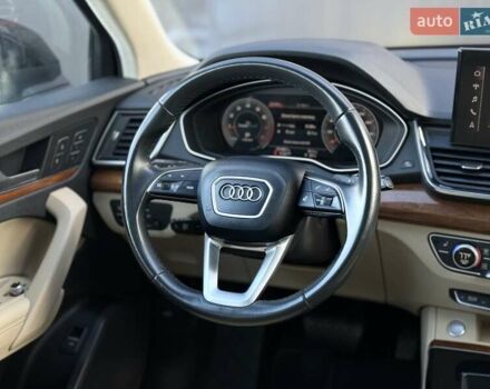 Черный Ауди Ку 5, объемом двигателя 1.98 л и пробегом 60 тыс. км за 30900 $, фото 82 на Automoto.ua