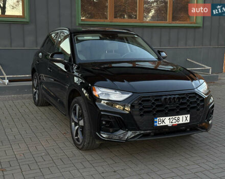 Черный Ауди Ку 5, объемом двигателя 1.98 л и пробегом 61 тыс. км за 37300 $, фото 2 на Automoto.ua