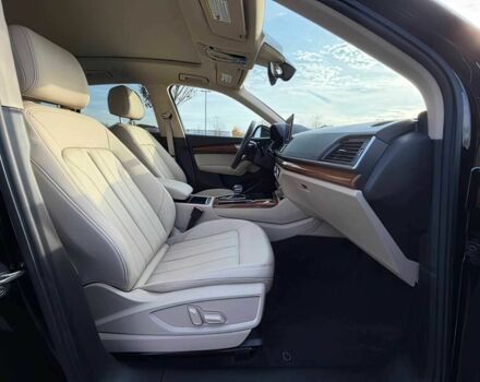 Чорний Ауді Ку 5, об'ємом двигуна 2 л та пробігом 28 тис. км за 22800 $, фото 9 на Automoto.ua