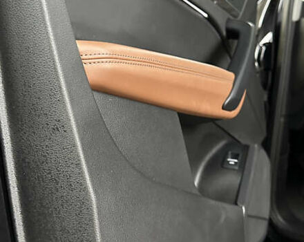 Черный Ауди Ку 5, объемом двигателя 1.97 л и пробегом 77 тыс. км за 43000 $, фото 22 на Automoto.ua