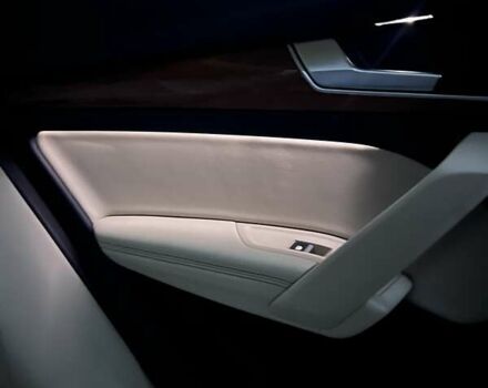 Черный Ауди Ку 5, объемом двигателя 0 л и пробегом 70 тыс. км за 40000 $, фото 23 на Automoto.ua