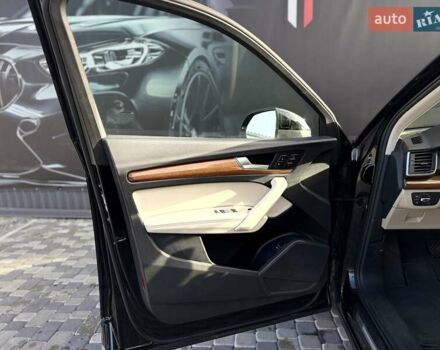 Черный Ауди Ку 5, объемом двигателя 1.98 л и пробегом 60 тыс. км за 30900 $, фото 40 на Automoto.ua