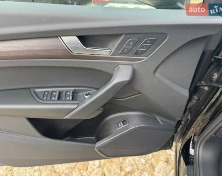 Черный Ауди Ку 5, объемом двигателя 2 л и пробегом 31 тыс. км за 24500 $, фото 9 на Automoto.ua