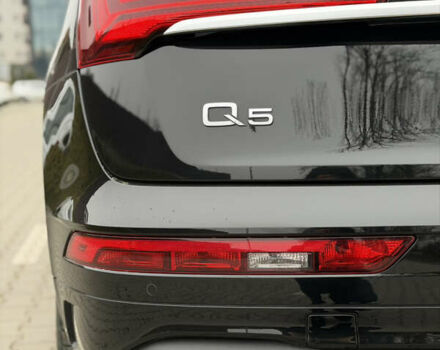 Черный Ауди Ку 5, объемом двигателя 2 л и пробегом 7 тыс. км за 37000 $, фото 19 на Automoto.ua