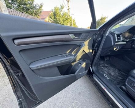 Черный Ауди Ку 5, объемом двигателя 2 л и пробегом 10 тыс. км за 20000 $, фото 8 на Automoto.ua